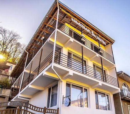 Hotel Caucasus Borjomi ภายนอก รูปภาพ
